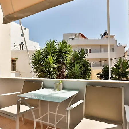 Eleni Apartment *